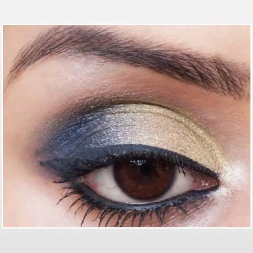 New Revlon Eyeshadow Womens Make Up Yellow Metallic Gold Eyes Cosmetic NWT